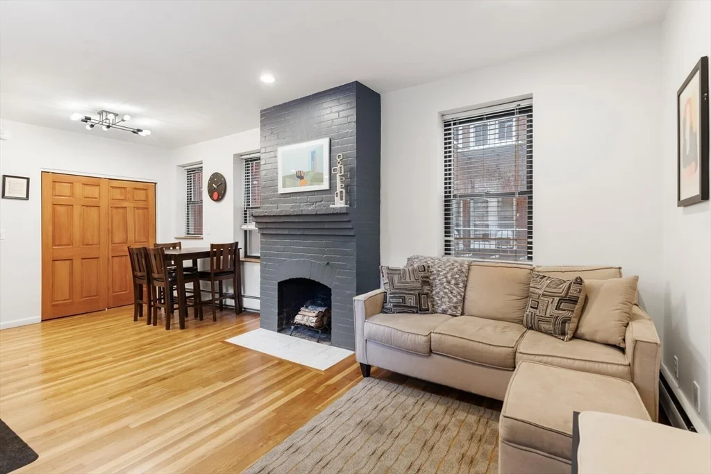 1 bed, 1 bath apartment for rent at 43 Anderson St Unit 2, Beacon Hill — photo 4 of 21
