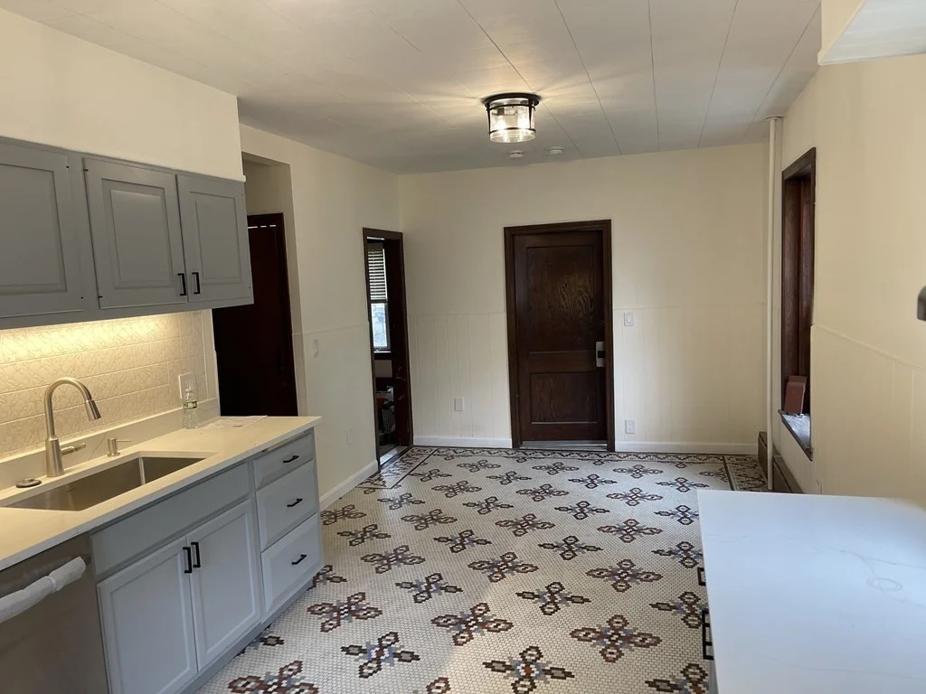 7 bed, 3 bath apartment for rent at 43 Arthur St, Worcester — photo 10 of 11