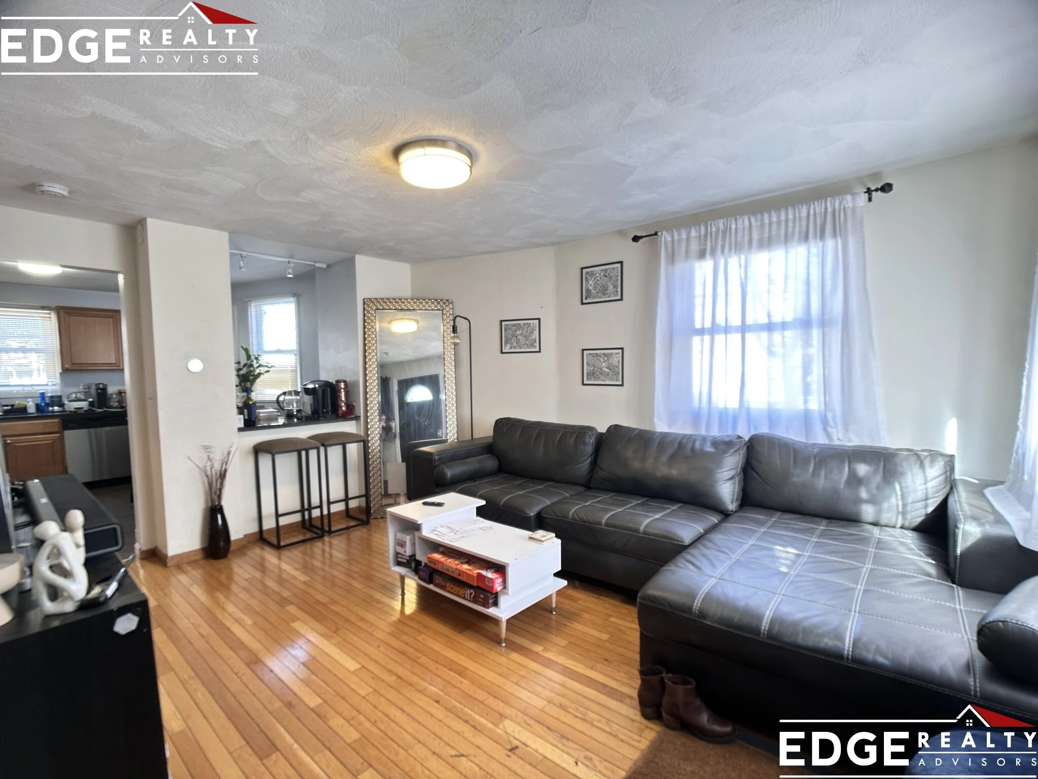 3 bed, 2 bath apartment for rent at 43 Ashford Ter Unit 9, Allston — photo 3 of 9