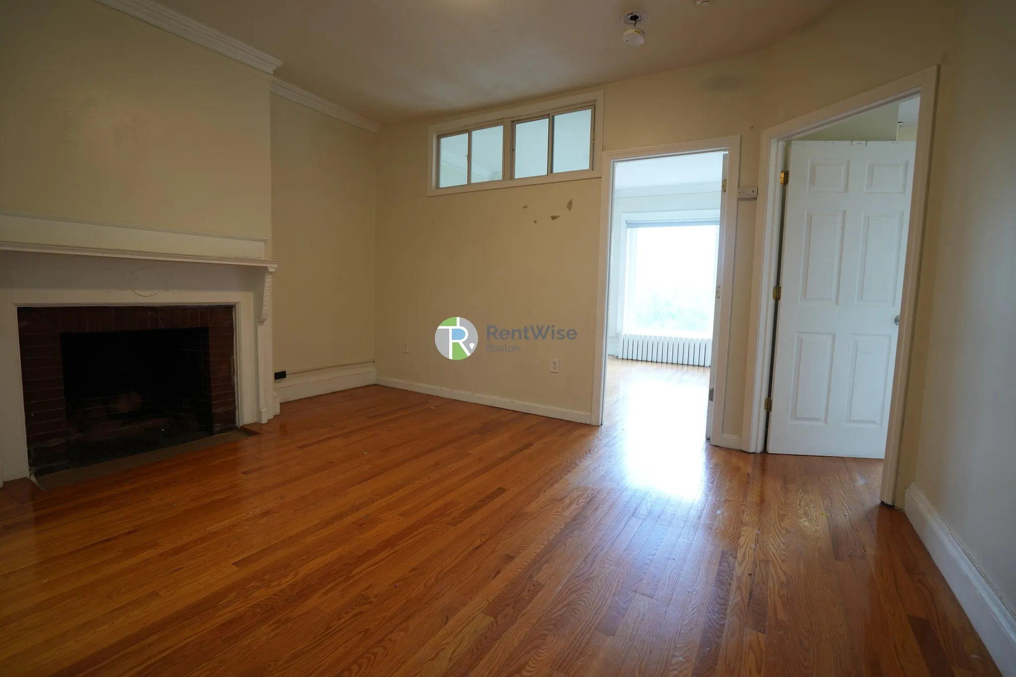 2 bed, 1 bath apartment for rent at 43 Bay State Rd Unit 3R, Fenway
