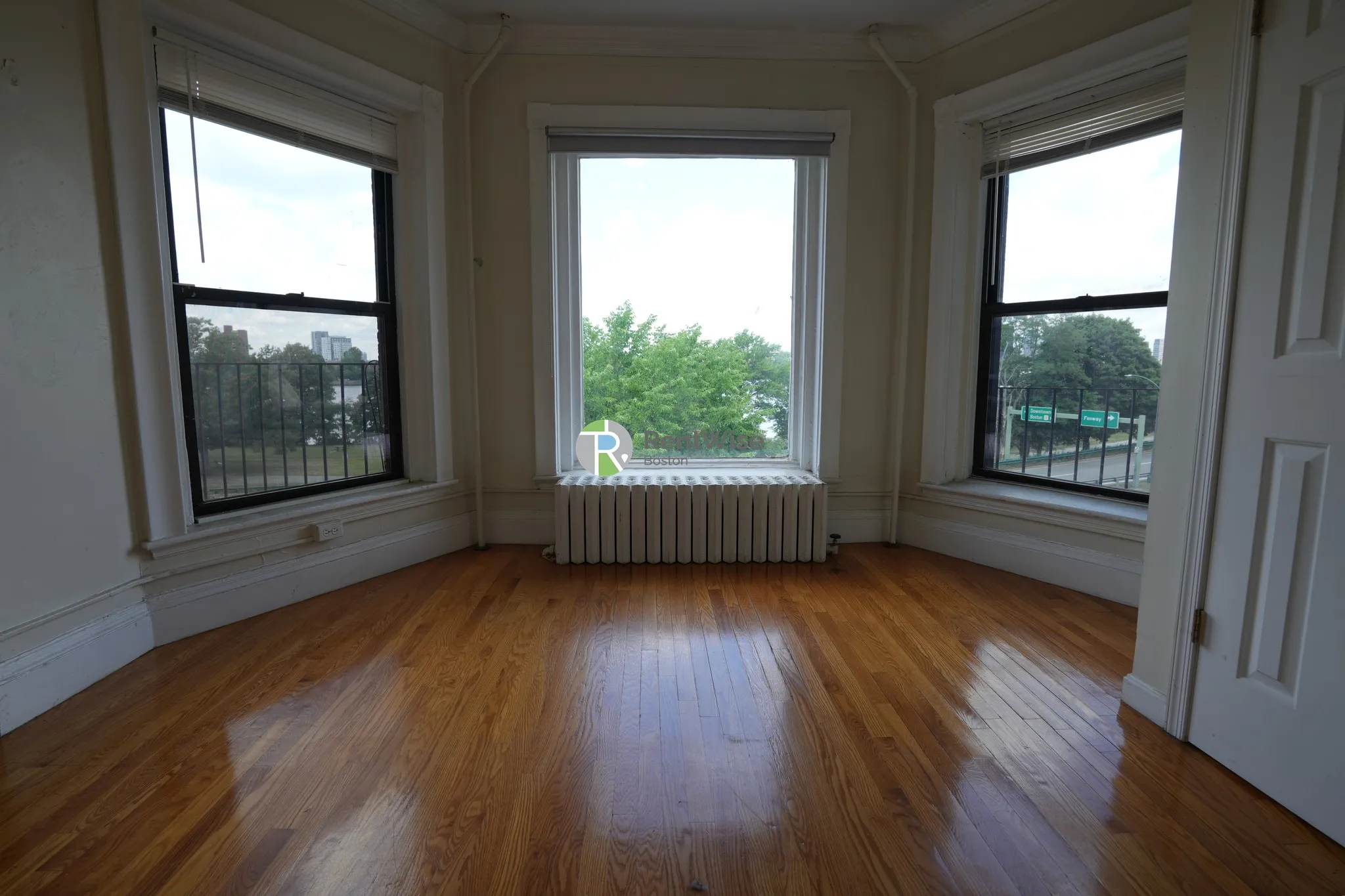 2 bed, 1 bath apartment for rent at 43 Bay State Rd Unit 3R, Fenway — photo 9 of 19