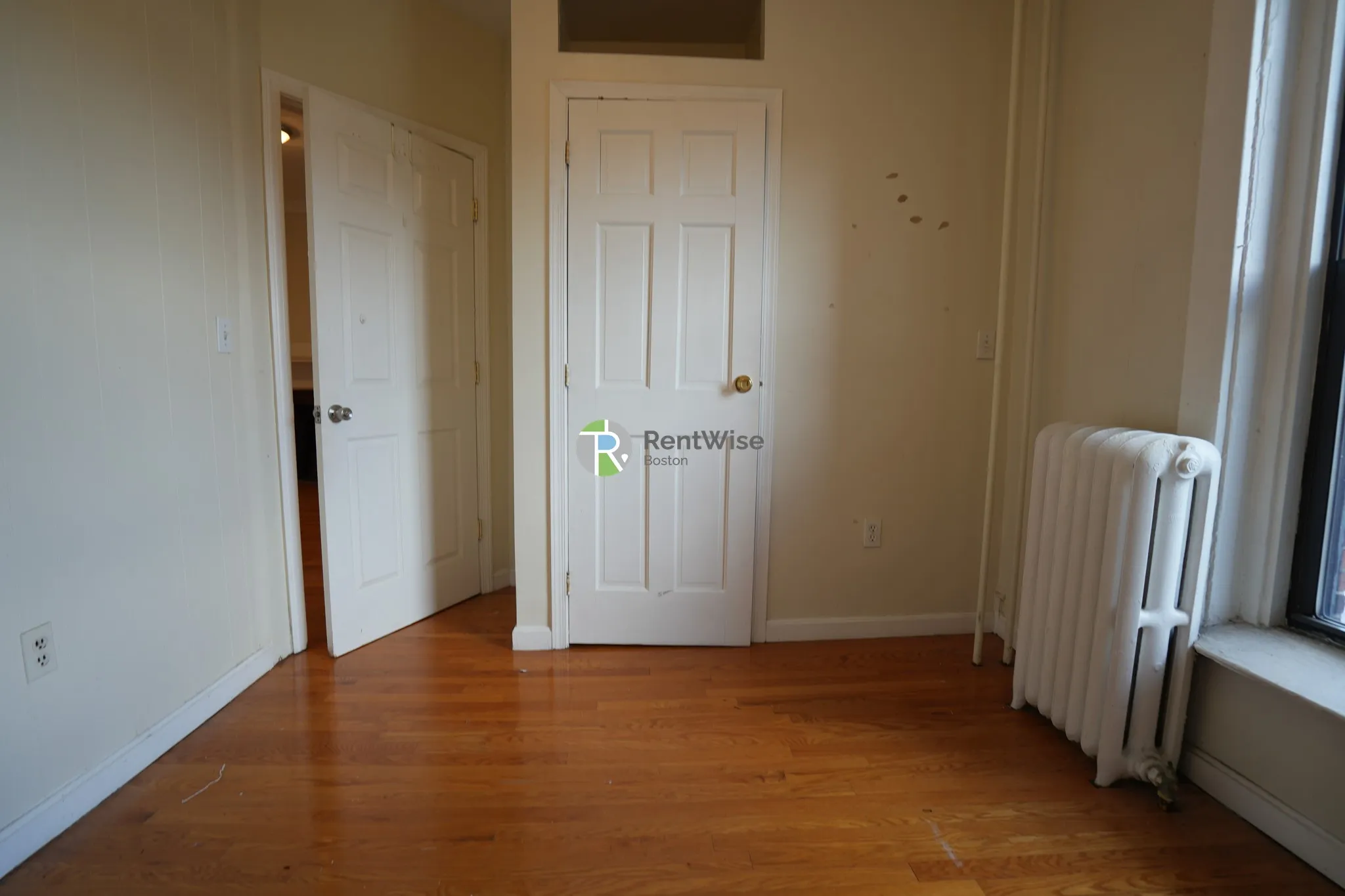 2 bed, 1 bath apartment for rent at 43 Bay State Rd Unit 3R, Fenway — photo 13 of 19