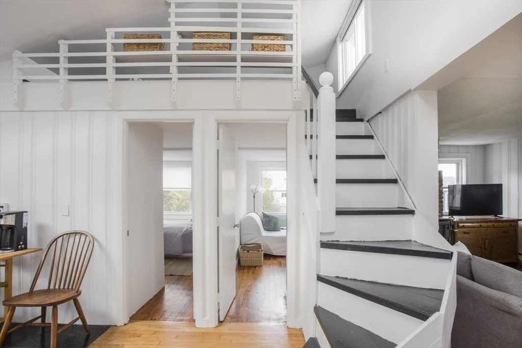 2 bed, 1 bath apartment for rent at 43 Bayview Rd Unit -, Great Neck — photo 14 of 26
