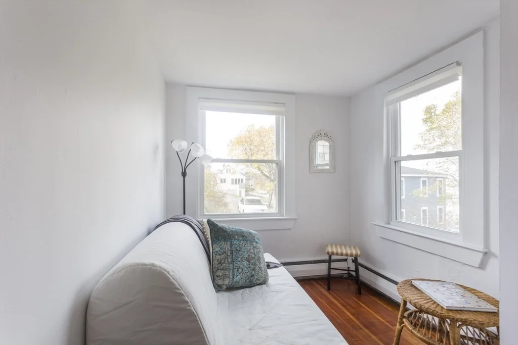 2 bed, 1 bath apartment for rent at 43 Bayview Rd Unit -, Great Neck — photo 21 of 26