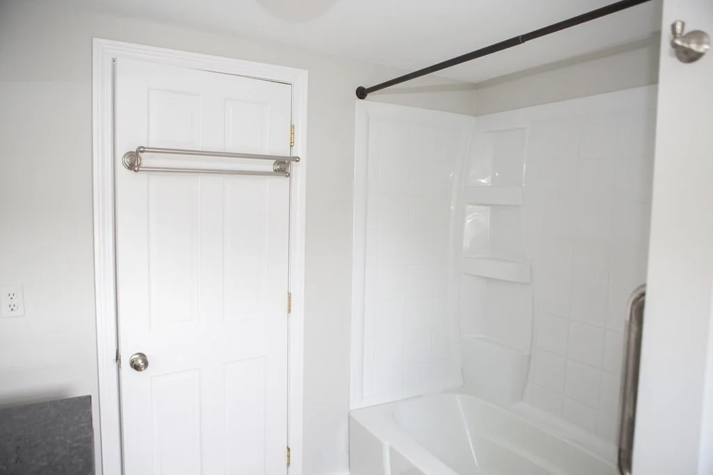 3 bed, 2 bath apartment for rent at 43 Beacon St Unit 2, Gloucester — photo 5 of 28