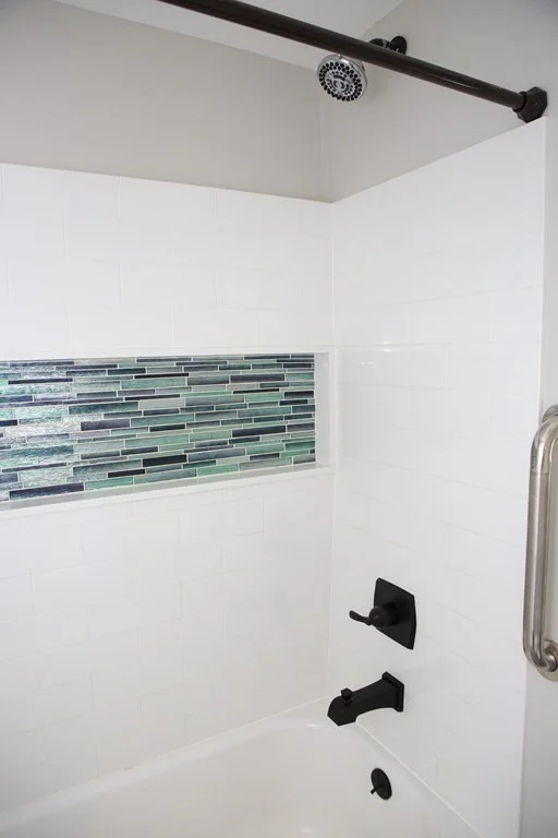 3 bed, 2 bath apartment for rent at 43 Beacon St Unit 2, Gloucester — photo 17 of 28