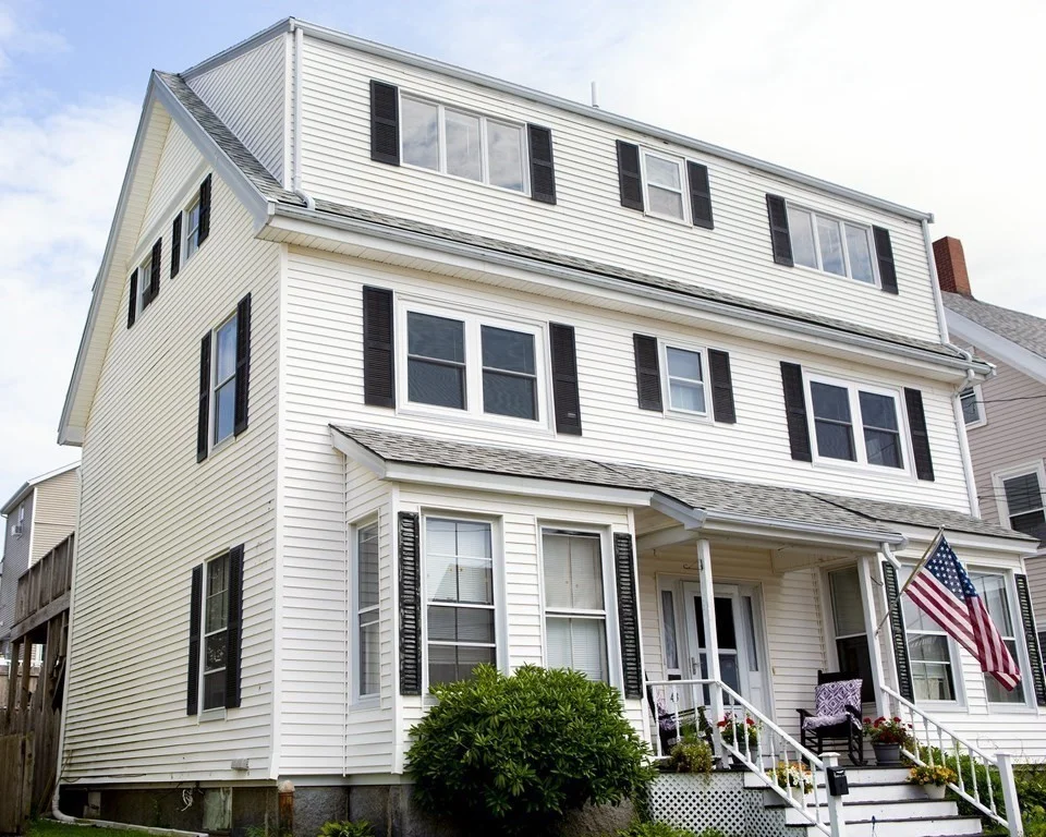 3 bed, 2 bath apartment for rent at 43 Beacon St Unit 2, Gloucester — photo 1 of 28