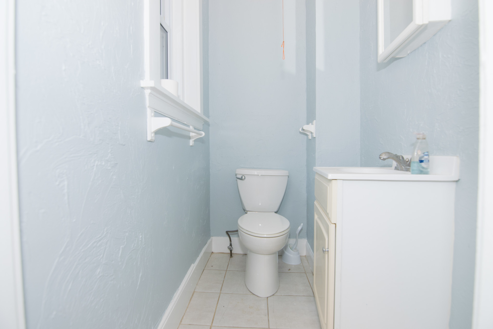 4 bed, 1.5 bath apartment for rent at 43 Boulevard Ter Unit 2, Allston — photo 14 of 16