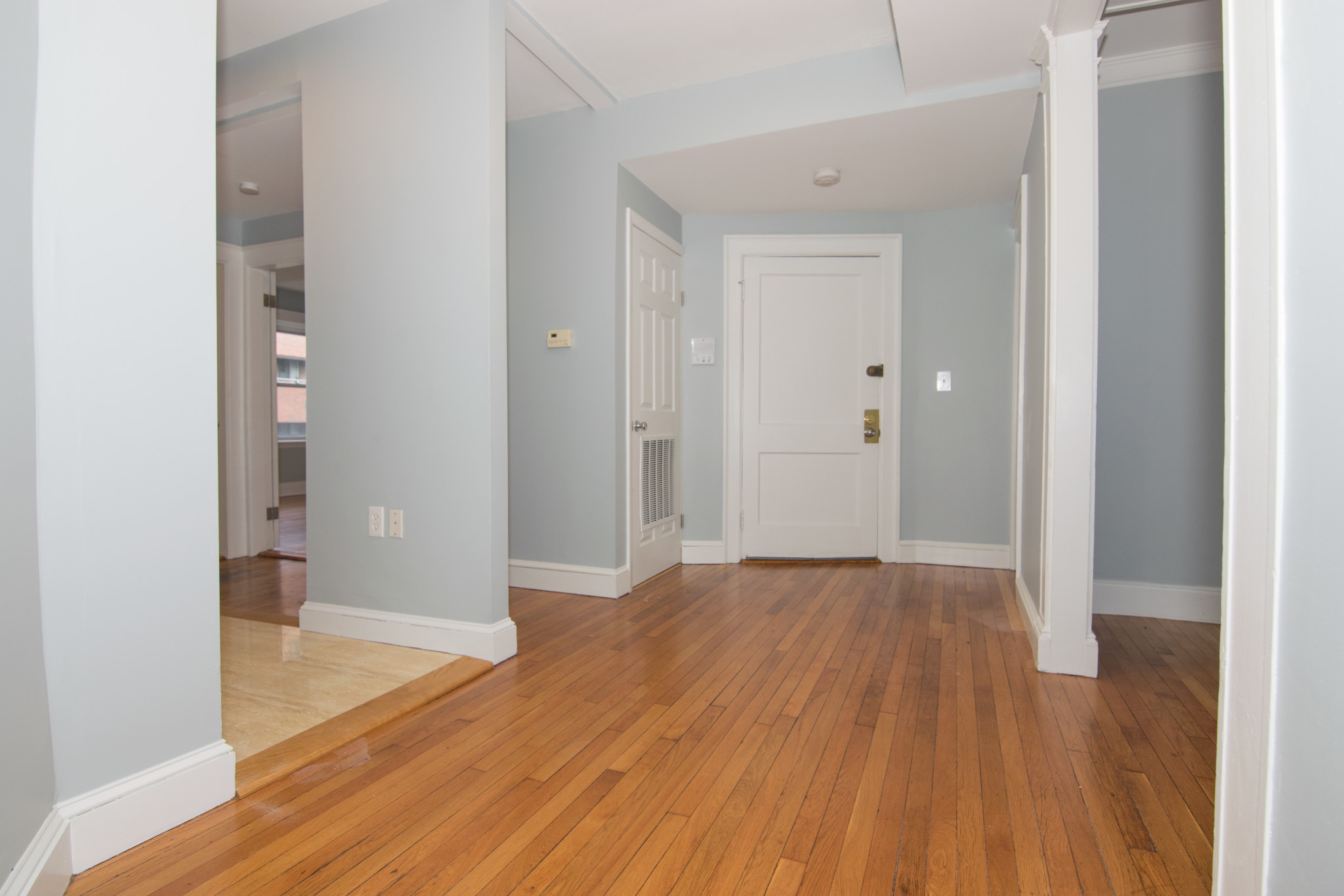 4 bed, 1.5 bath apartment for rent at 43 Boulevard Ter Unit 2, Allston — photo 3 of 16