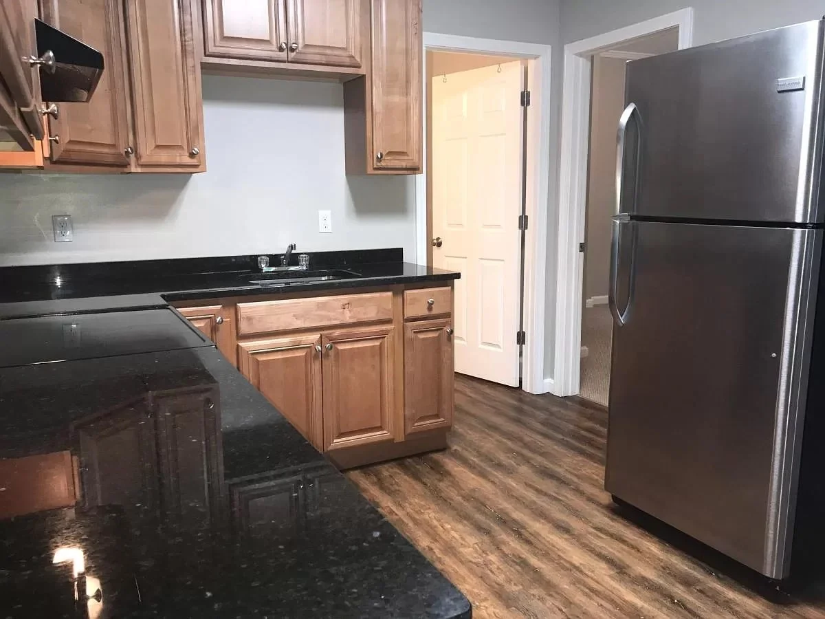 2 bed, 1 bath apartment for rent at 43 Bowdoin St Unit 1, Worcester — photo 3 of 8