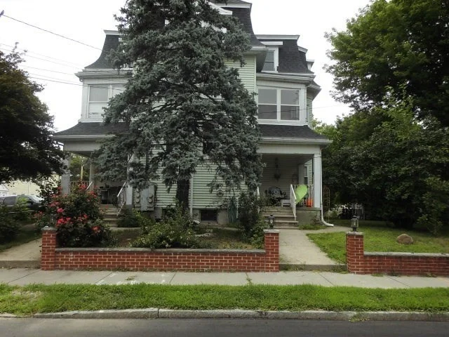 3 bed, 2 bath apartment for rent at 43 Boyd Unit 2, Newton Corner — photo 12 of 14