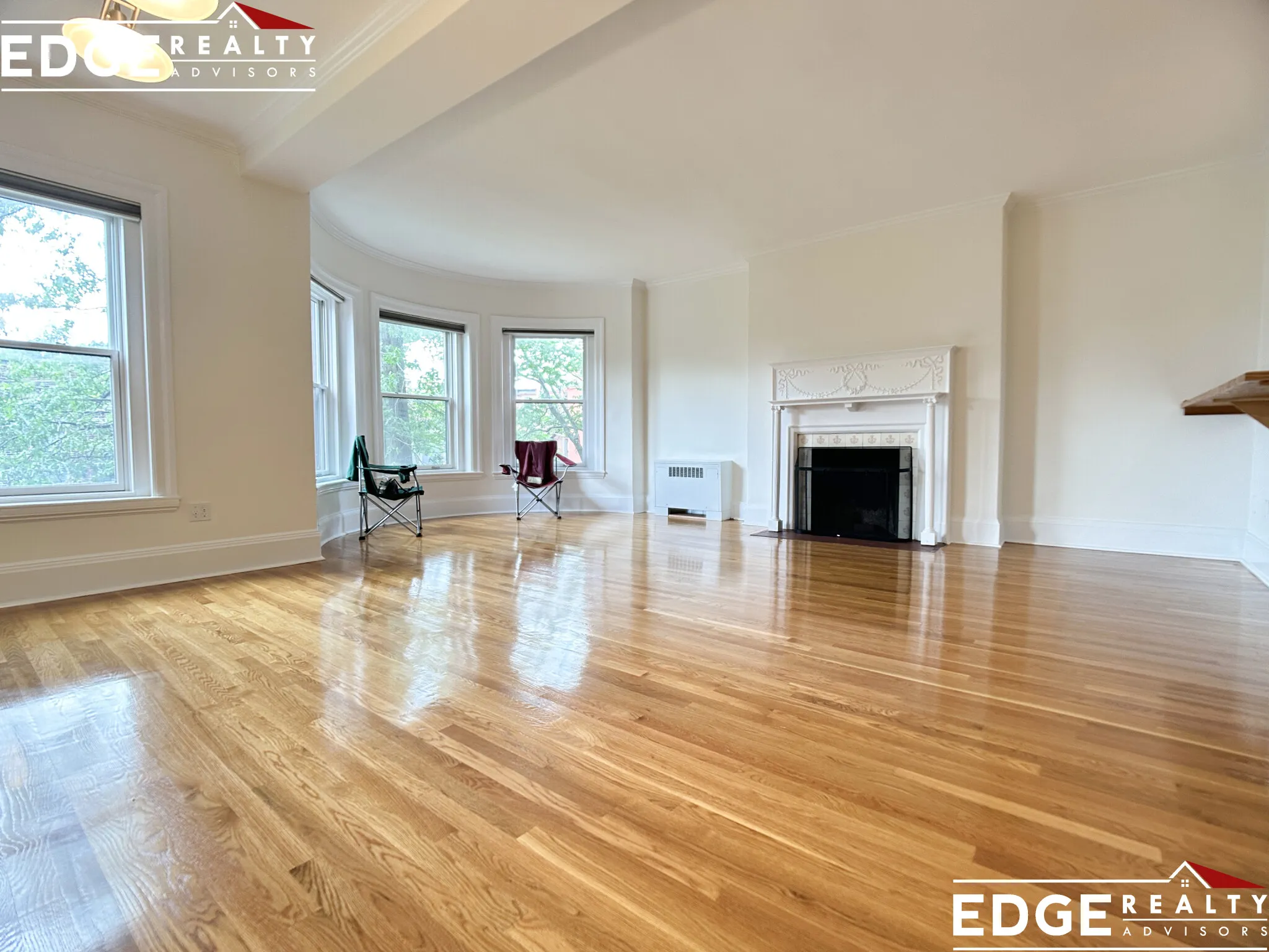 2 bed, 1.5 bath apartment for rent at 43 Carlton St Unit 3, Longwood — photo 2 of 7