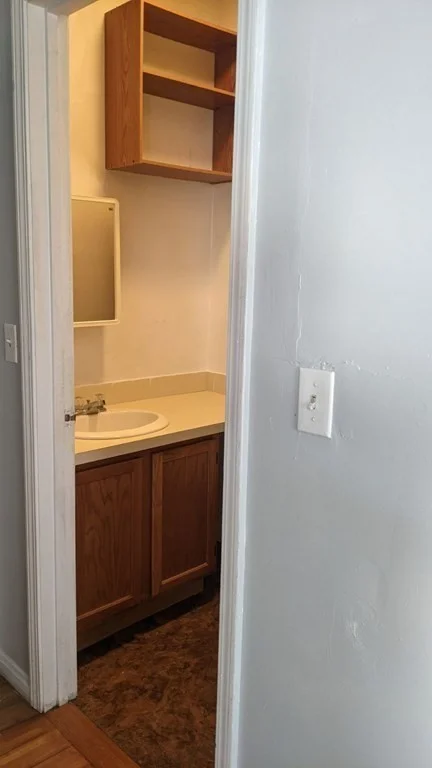 2 bed, 2 bath apartment for rent at 43 Cedar Unit 1, Haverhill — photo 12 of 16