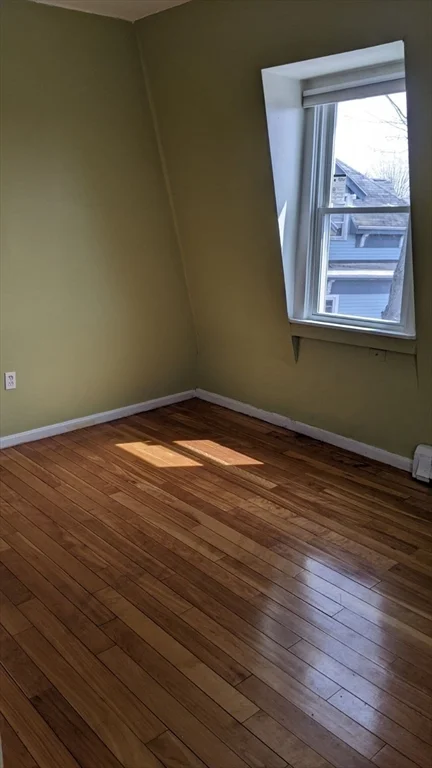 2 bed, 1 bath apartment for rent at 43 Cedar Unit 2, Zip 01830 — photo 6 of 19