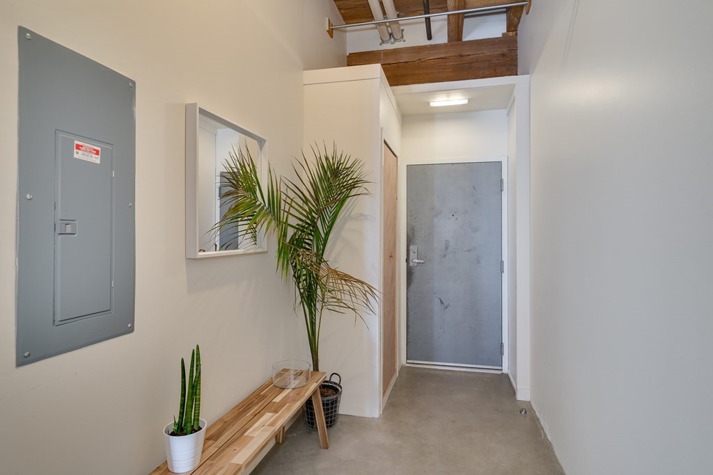 2 bed, 1 bath apartment for rent at 43 Charlton Unit 206, Everett — photo 17 of 29