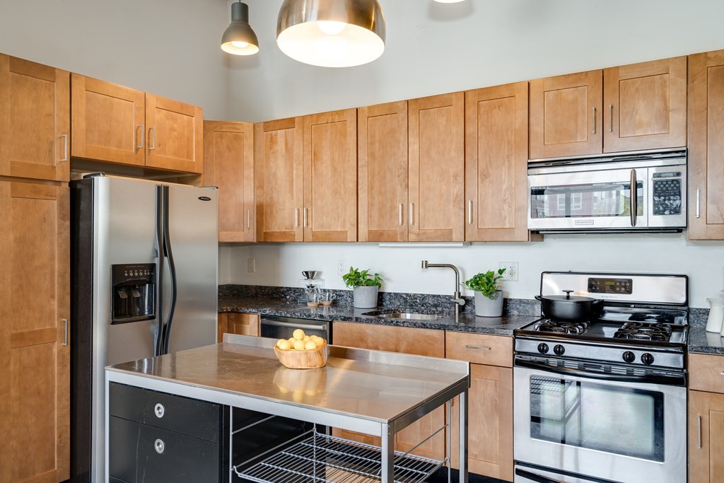 2 bed, 1 bath apartment for rent at 43 Charlton Unit 206, Everett — photo 13 of 29