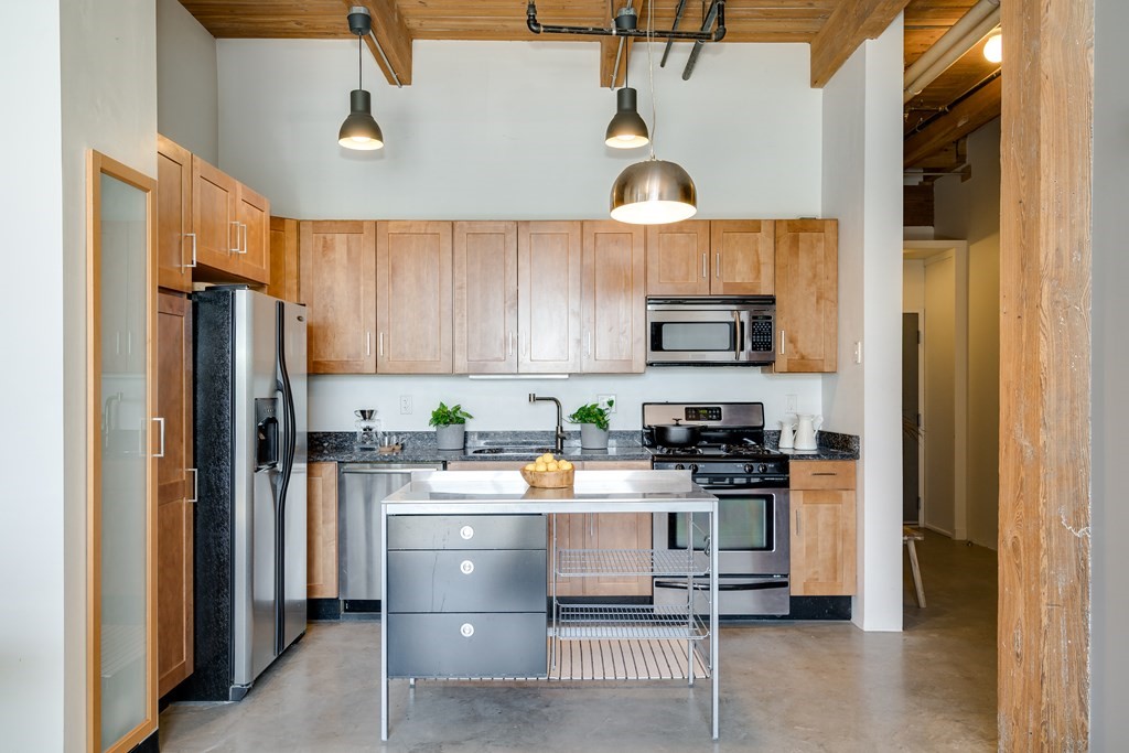 2 bed, 1 bath apartment for rent at 43 Charlton Unit 206, Everett — photo 11 of 29