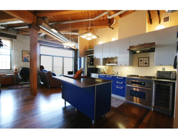 1 bed, 1 bath apartment for rent at 43 Charlton Unit 404, Everett — photo 1 of 7