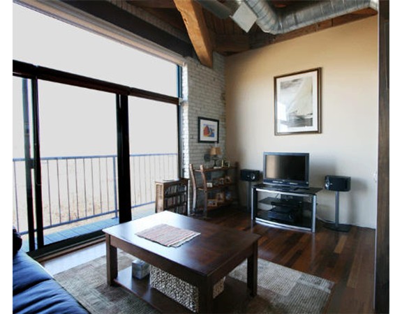 1 bed, 1 bath apartment for rent at 43 Charlton Unit 404, Everett — photo 3 of 7