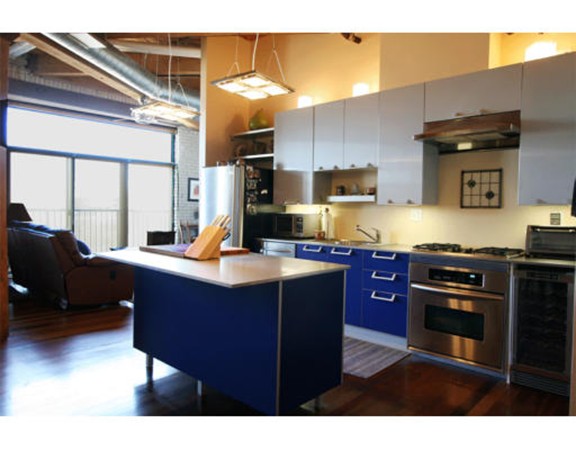 1 bed, 1 bath apartment for rent at 43 Charlton Unit 404, Everett — photo 2 of 7