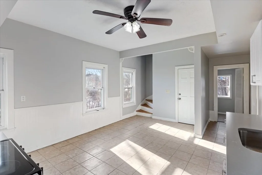 4 bed, 2 bath apartment for rent at 43 Clinton St Unit 2, Brockton — photo 10 of 23