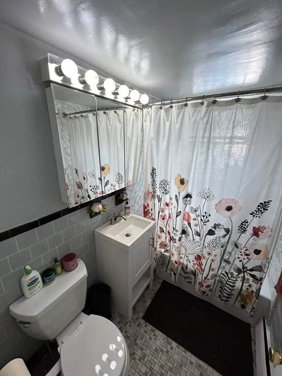 2 bed, 1 bath apartment for rent at 43 Colborne Rd Unit B2, Boston — photo 9 of 14