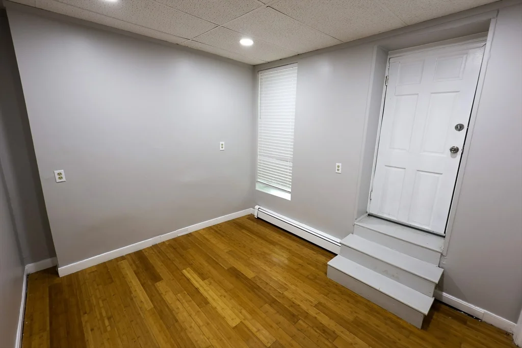 1 bed, 1 bath apartment for rent at 43 Coleman St Unit 1, Dorchester — photo 6 of 11