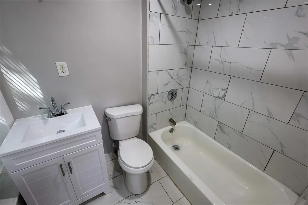 1 bed, 1 bath apartment for rent at 43 Coleman St Unit 1, Dorchester — photo 7 of 11