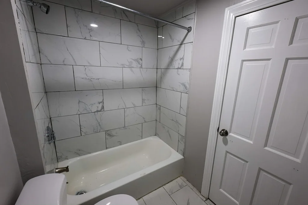 1 bed, 1 bath apartment for rent at 43 Coleman St Unit 1, Dorchester — photo 8 of 11