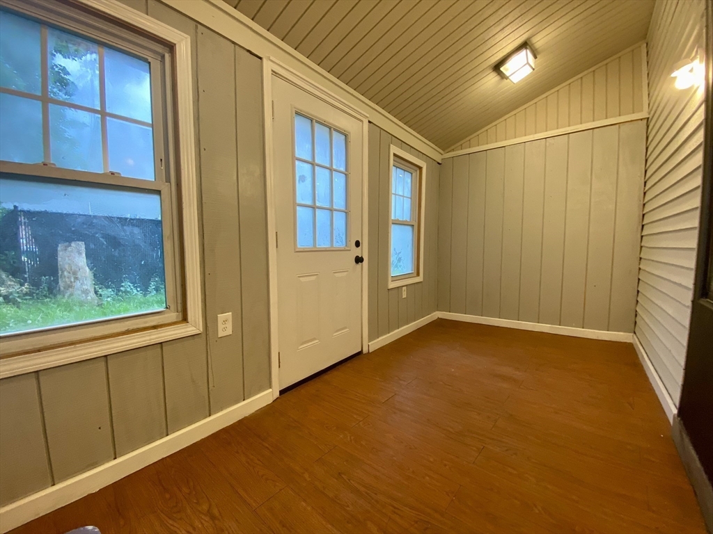 3 bed, 1 bath apartment for rent at 43 Cork St Unit 43, Lowell — photo 20 of 22