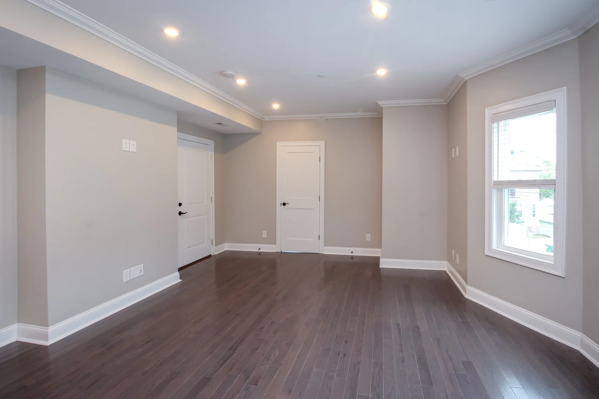 3 bed, 2 bath apartment for rent at 43 Cypress St Unit 2, Watertown — photo 5 of 12