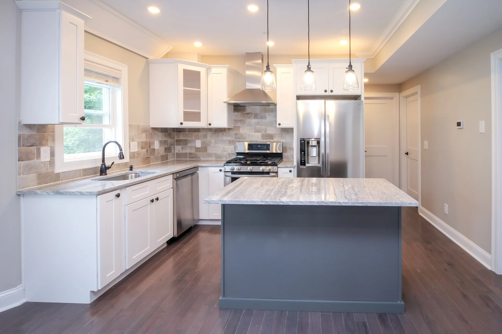 3 bed, 2 bath apartment for rent at 43 Cypress St Unit 2, Watertown — photo 1 of 12