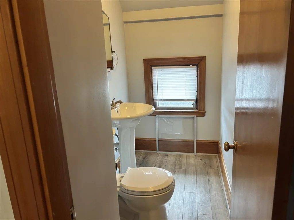 3 bed, 1 bath apartment for rent at 43 Depot St, Milford — photo 10 of 17