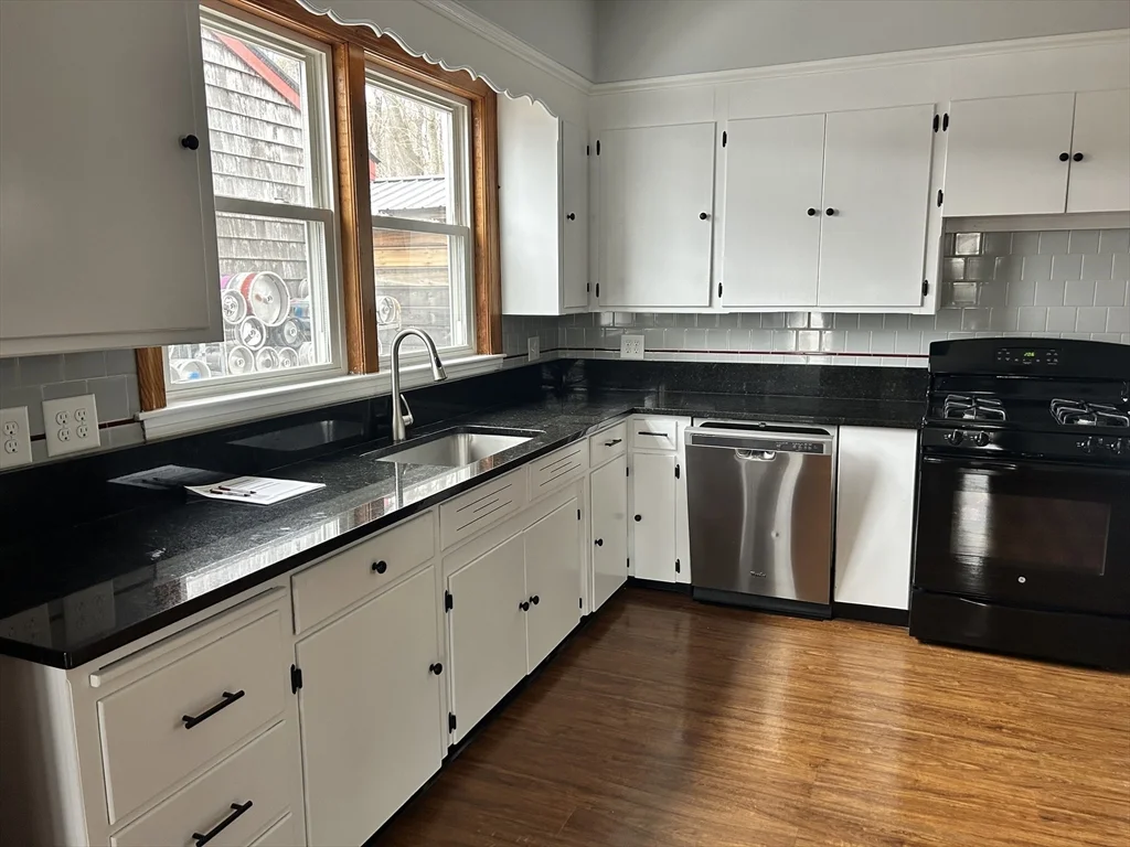 3 bed, 1 bath apartment for rent at 43 Depot St, Milford — photo 1 of 17