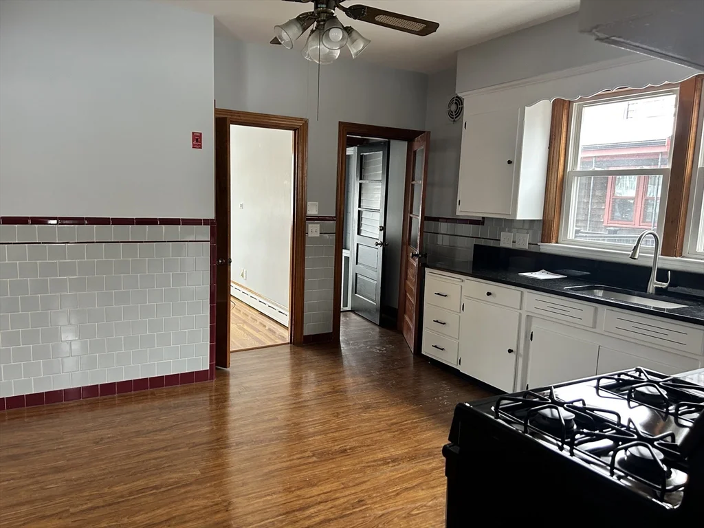 3 bed, 1 bath apartment for rent at 43 Depot St, Milford — photo 3 of 17