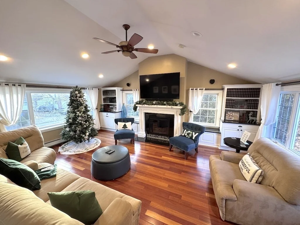 3 bed, 2 bath apartment for rent at 43 E Border Rd Unit SF, Malden — photo 21 of 42