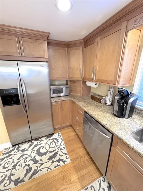 3 bed, 2 bath apartment for rent at 43 E Border Rd Unit SF, Malden — photo 14 of 42