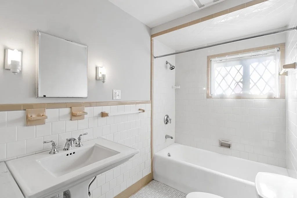 3 bed, 2.5 bath apartment for rent at 43 Fletcher Rd, Belmont Hill — photo 18 of 25