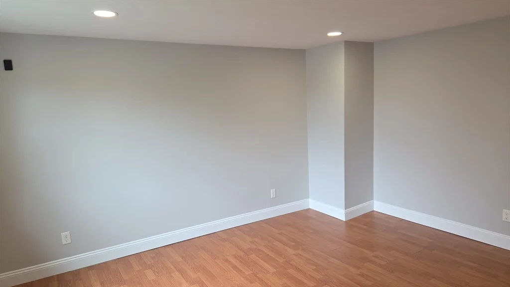 2 bed, 1 bath apartment for rent at 43 Fottler Rd Unit 43, Hingham — photo 6 of 16