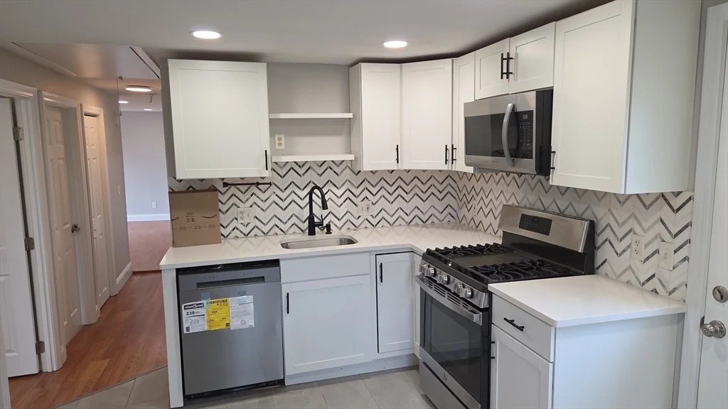 2 bed, 1 bath apartment for rent at 43 Fottler Rd Unit 43, Hingham