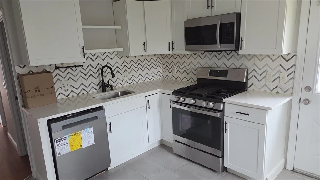 2 bed, 1 bath apartment for rent at 43 Fottler Rd Unit 43, Hingham — photo 2 of 16
