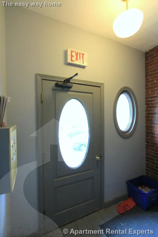 3 bed, 1 bath apartment for rent at 43 Greenville St Unit 1, Union Square — photo 25 of 29