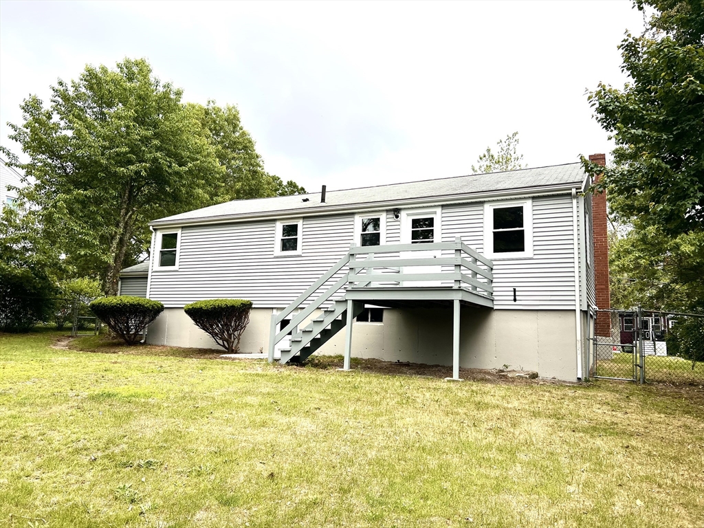 3 bed, 1 bath apartment for rent at 43 Grove St, Randolph — photo 11 of 13