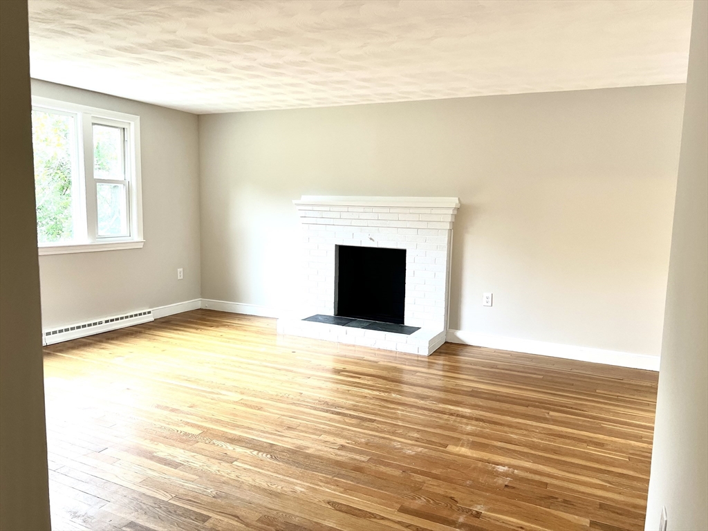 3 bed, 1 bath apartment for rent at 43 Grove St, Randolph — photo 6 of 13