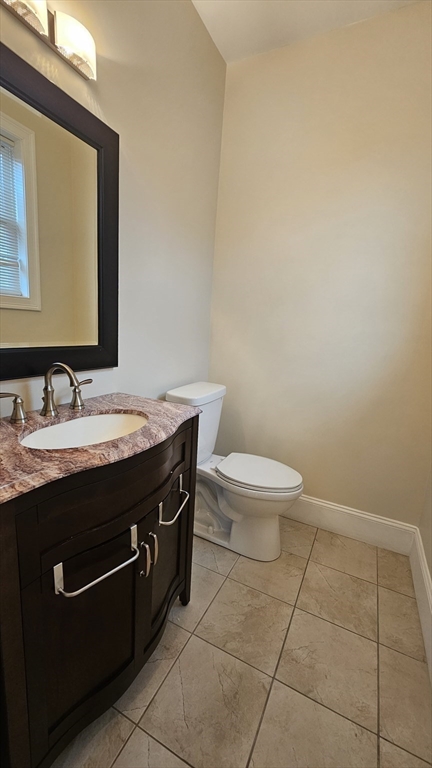 4 bed, 3 bath apartment for rent at 43 Hammond St Unit 1, Waltham — photo 16 of 32