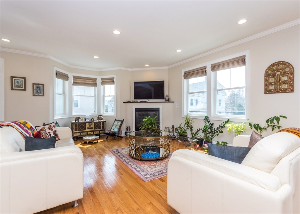 4 bed, 3 bath apartment for rent at 43 Hammond St Unit 1, Waltham — photo 24 of 32