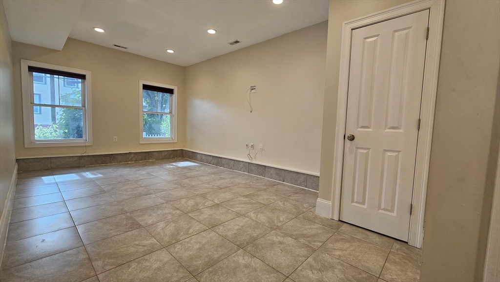 4 bed, 3 bath apartment for rent at 43 Hammond St Unit 1, Waltham — photo 19 of 32