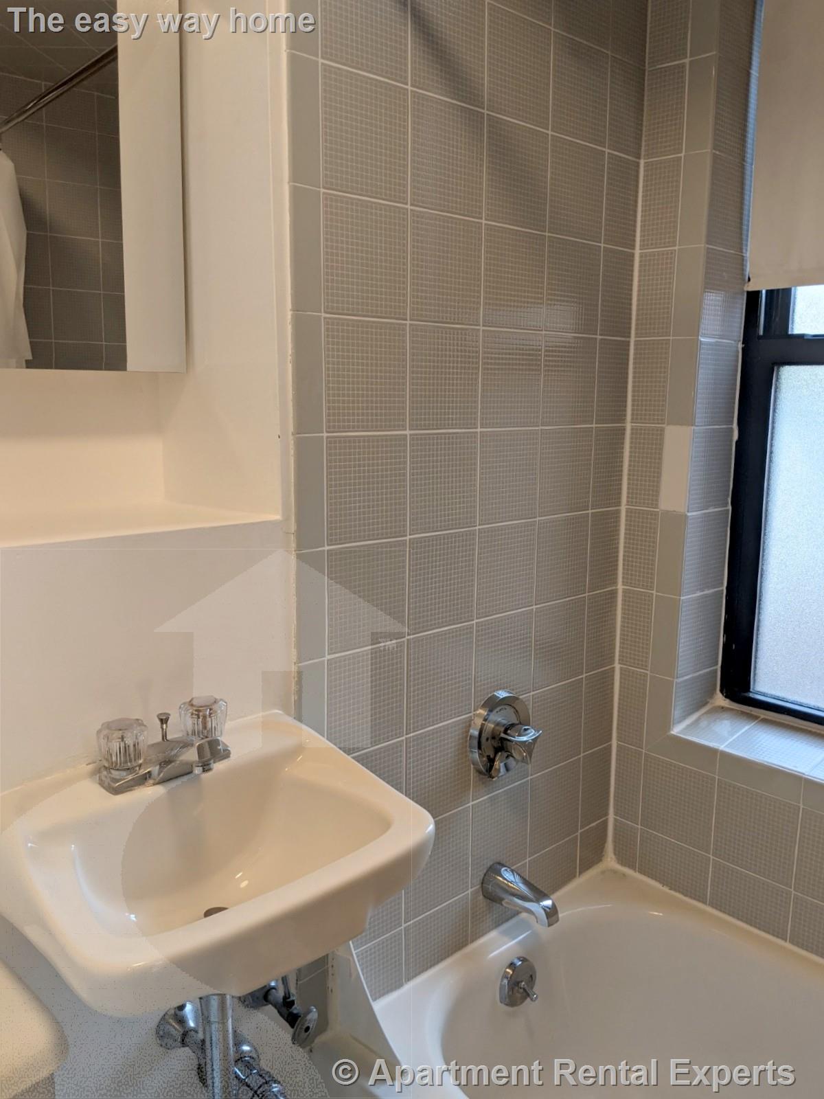 1 bed, 1 bath apartment for rent at 43 Ivaloo St Unit 2, Porter Square — photo 11 of 14