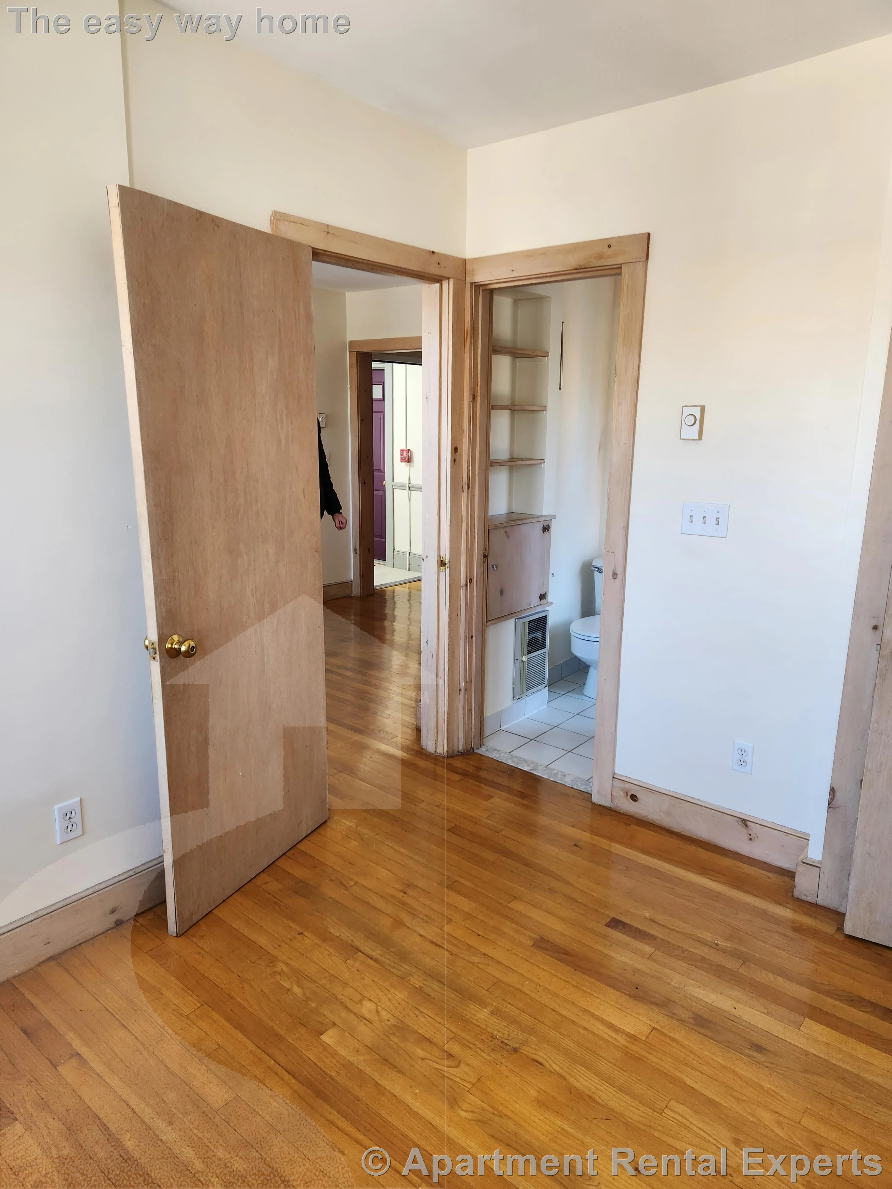 1 bed, 1 bath apartment for rent at 43 Ivaloo St Unit 7, Spring Hill — photo 10 of 17