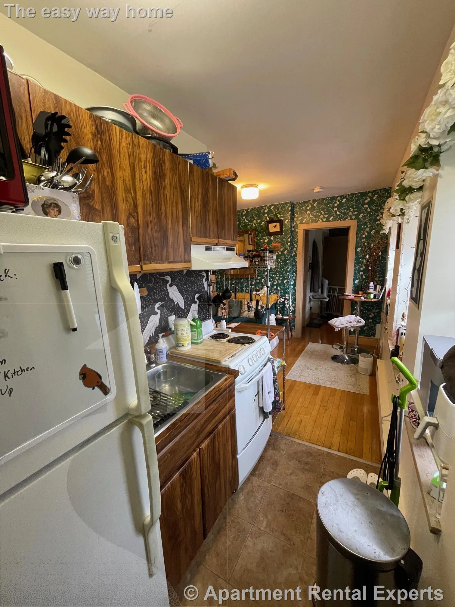 1 bed, 1 bath apartment for rent at 43 Ivaloo St Unit 7, Spring Hill — photo 4 of 17